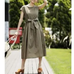 INGNI☆ コットンギャザードッキングワンピース　カーキ　カジュアル