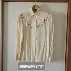 シルク・ブラウス