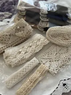 アンティーク レース ホワイトワーク　刺繍　ウール糸　ドイリー