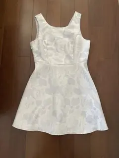 Item thumbnail for item 26760345-37f1-443a-8008-daf90c337f94