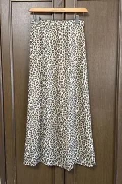 美品　アパートバイローリーズ　レオパード柄　マキシスカート
