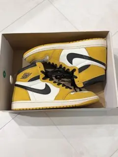 Nike Air Jordan 1 High OG Yellow Ochreのサムネイル