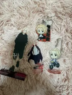 東京リベンジャーズマイキー アクリルスタンド アクリルキーホルダー 缶バッジ