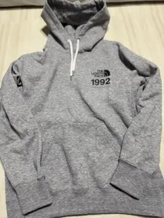 ザノースフェイス/サーティースヌプシスウェットフーディ/スウェットパーカー