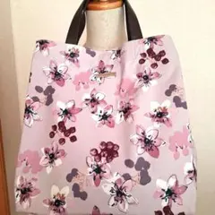 ニコライバーグマン 花柄トートバッグ百貨店購入のサムネイル