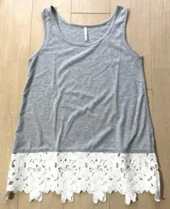 【ELLE 】レディースタンクトップ グレー×白　花柄レース　Lサイズのサムネイル