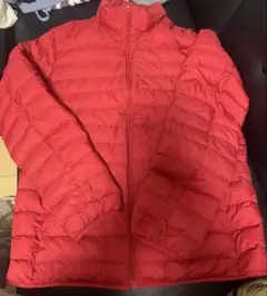 ユニクロ　ウルトラライトダウン エクストラウォーム 赤 ダウンジャケットM