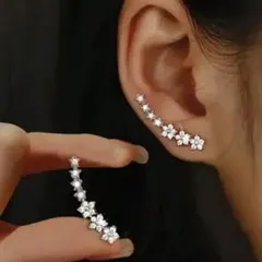 【新品】人気のロングチェーンピアス　シルバー