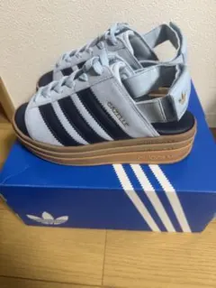 adidas ガゼルボールドサンダル23.5のサムネイル
