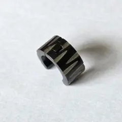 新品同様 316Lステンレス ブラックフープピアス 高級感 ユニセックス