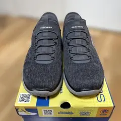 スケッチャーズ 27