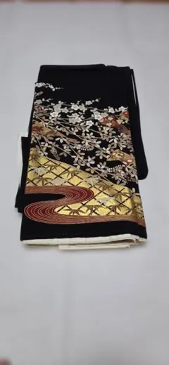 b951 正絹 振袖 蝶 金駒刺繍 金箔 着物 - メルカリ