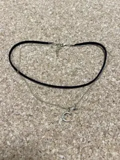 チョーカー　ブラック　ゴールド　月モチーフ