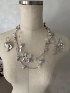 淡水パール&アクリルネックレスとピアス　アート作品