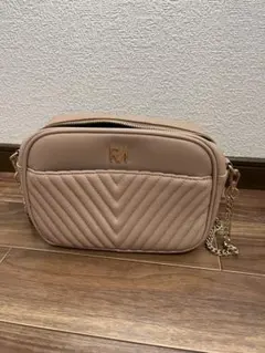 【年末まで】ロビンメイ　ショルダーバッグ　ベージュ