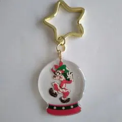 ディズニーストア クリスマスシークレットキーチェーン グーフィー