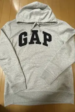 GAP グレー フード付きパーカー Sサイズ