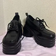 厚底ブーツ