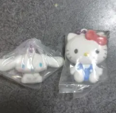 サンリオ ガチャガチャ ふわふわフロッキーマスコット キティ シナモンロール