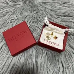 VALENTINO GARAVANI Vロゴ パール ピアス（片耳）