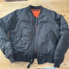 AVIREX ブラック MA-1ジャケット