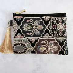 Item thumbnail for item 0a0cd71d-e629-44fc-9816-4c9db6525688