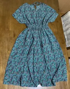【お値下げ】レイカズン　ロングワンピース　花柄　緑色　半袖