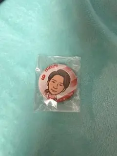 アブナイヨセくじ F賞金属バット 缶バッジ - メルカリ