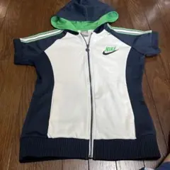 Nike フード付きジップアップパーカー