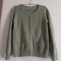 GLACIER 淡い黄緑のカーディガン