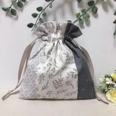 巾着　ポーチ　ハンドメイド　デコレクションズ　花柄　星の綿麻