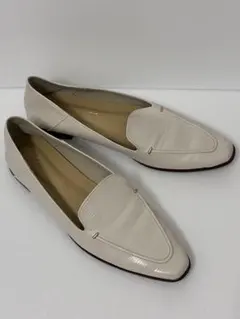LE TALON ローファー フラットシューズ　25cm オフホワイトのサムネイル
