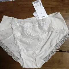 Item thumbnail for item 52b3f75b-2aa5-44c6-8485-1c3f3789b97c