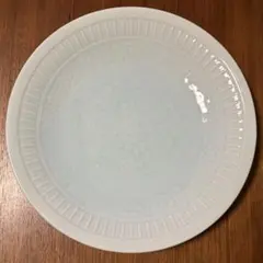 有田焼　花模様のエンボス皿と黒と青の大皿×各1枚　3枚セット