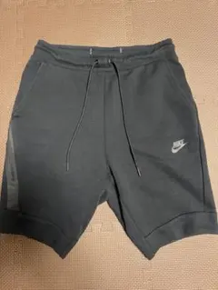 Nike テックフリース ショートパンツ S