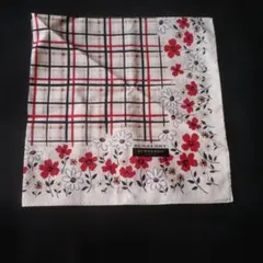 新品タグツキBURBERRY ハンカチ 花柄 チェック 50×50のサムネイル