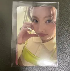 Fwee ナヨン トレカ 2枚セット