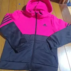 adidasジップアップパーカー140