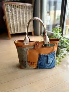 Item thumbnail for item 6bc9181f-dd12-4919-81ca-d264965893bd