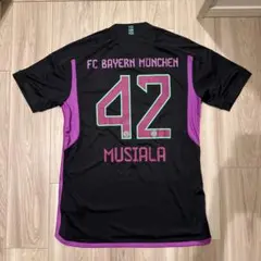 【正規品】バイエルン 23/24 オーセンティック　#42 Musialaのサムネイル