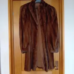 2025年最新】Mario Valentino 毛皮・ファーコートの人気アイテム