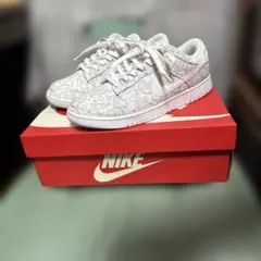 Nike Women's Dunk Low ESS White Paisley