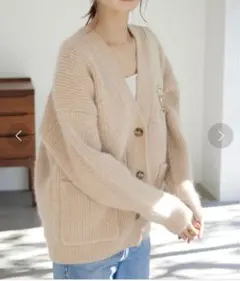 試着のみ新品　SLOBE IENA フラッフィーアンゴラ混カーディガン ベージュ