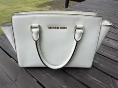 バッグ ハンドバッグ