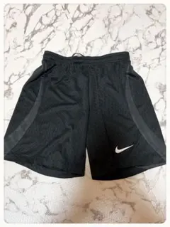 ⬛︎☘️P1☘NIKE ブラック ストライク ショート パンツ DV9277 Lのサムネイル