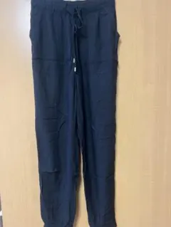 ブラックジョガーパンツ