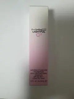 M.A.C LIGHTFUL C3 ナチュラリー フローレス ファンデーションのサムネイル