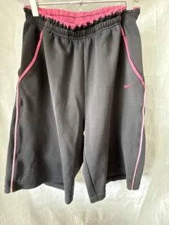 NIKE ナイキ　レディース ハーフパンツ Lサイズ ブラック ピンクのサムネイル