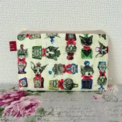猫ちゃんポーチ　香水屋さん　タイトKN　ハンドメイド
