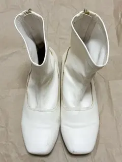 Item thumbnail for item e589daea-8d5d-48ef-9a61-786b9662de77